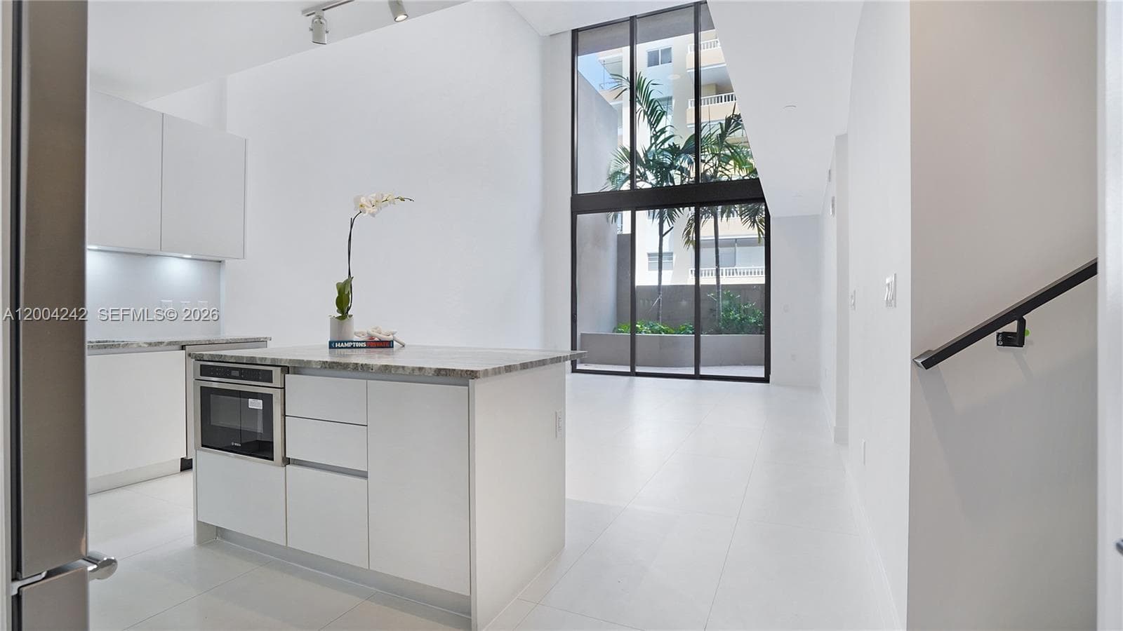 3034 Oak Ave # 2, Miami FL 33133 — 14
