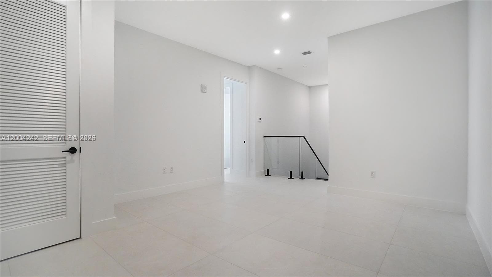 3034 Oak Ave # 2, Miami FL 33133 — 35