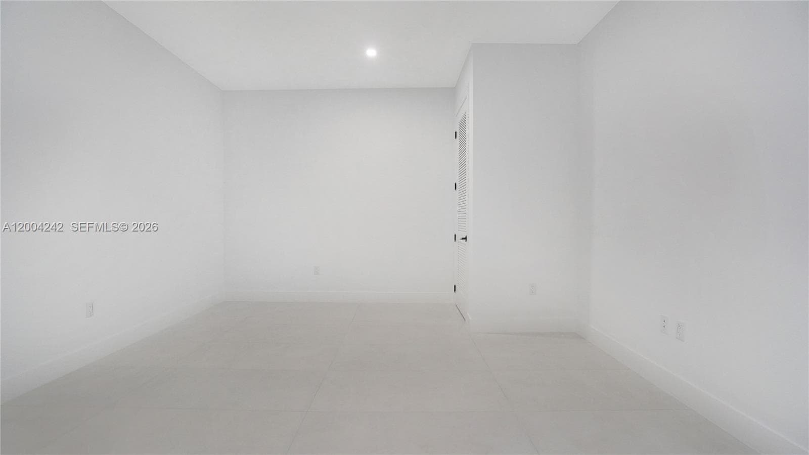 3034 Oak Ave # 2, Miami FL 33133 — 39