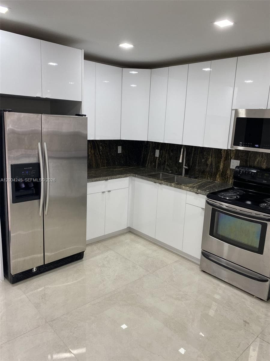 12227 SW 24th Ter # 30, Miami FL 33175 — 12