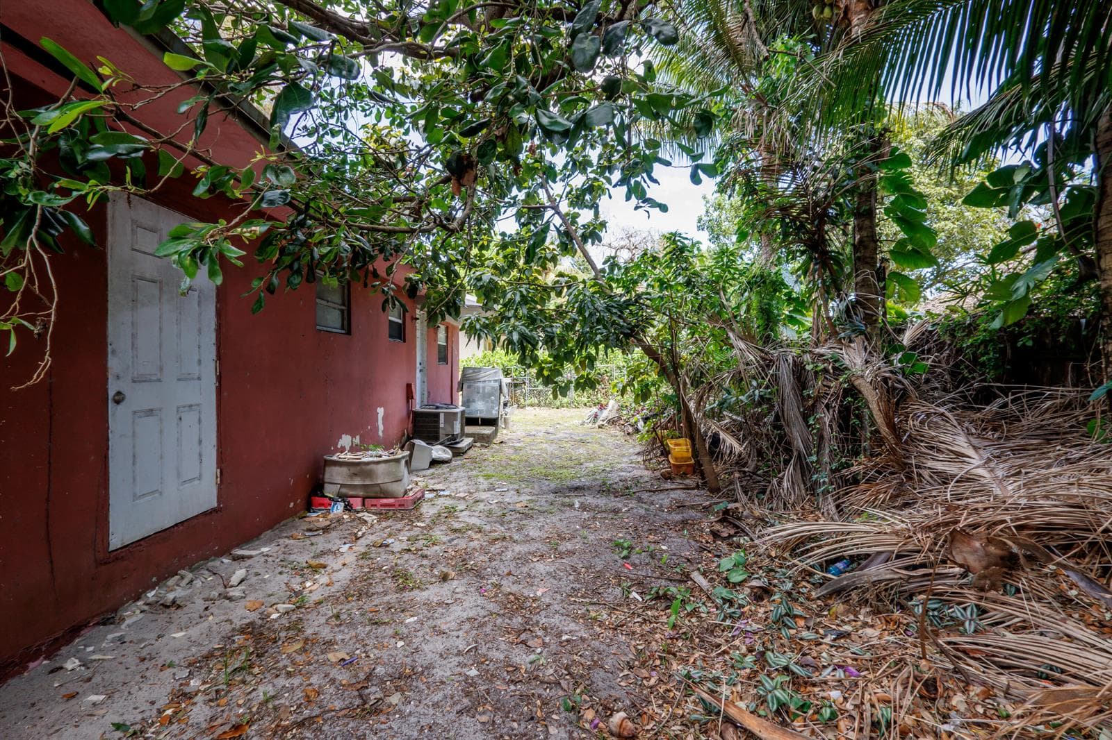 426 NE 166th Street # 2, North Miami Beach FL 33162 — 33