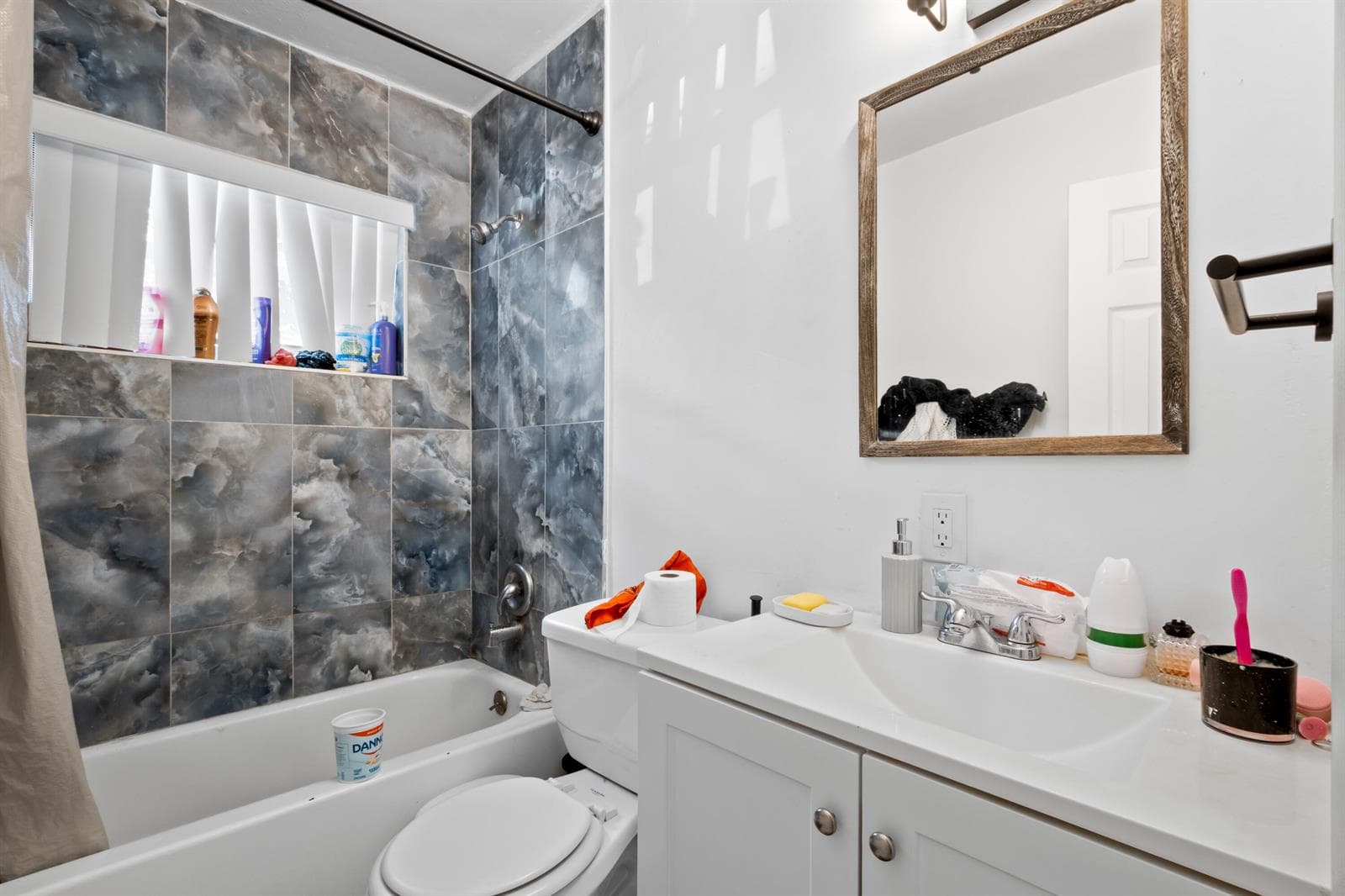 426 NE 166th Street # 2, North Miami Beach FL 33162 — 11