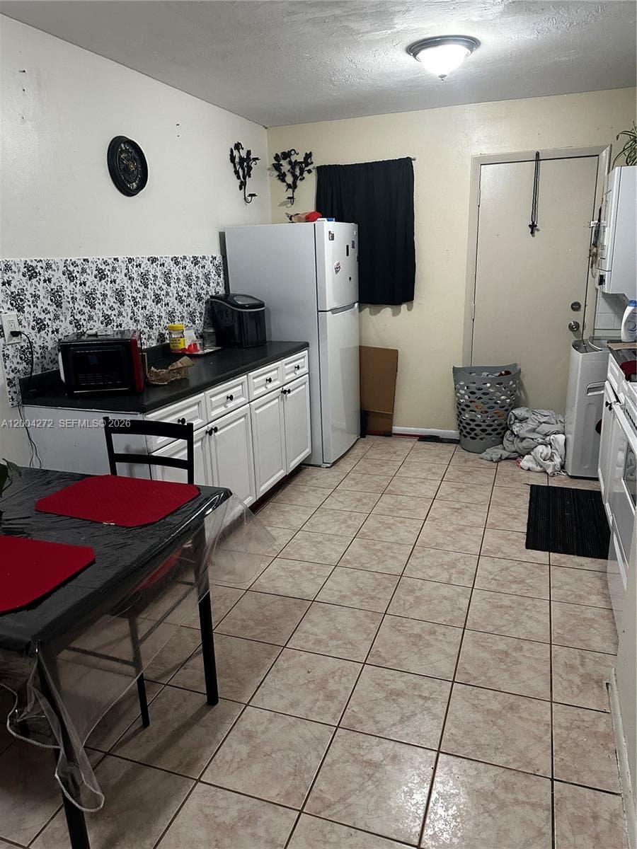 2742 NW 49th St # 2742, Miami FL 33142 — 2