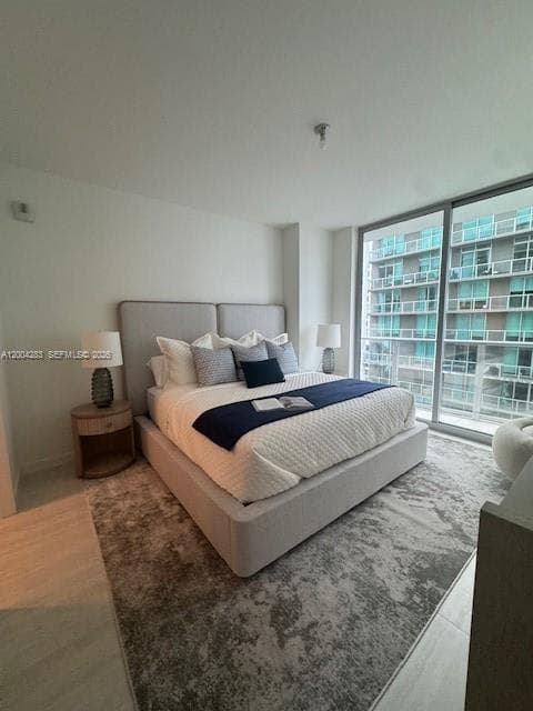 77 SE 5th St # 1508, Miami FL 33131 — 11