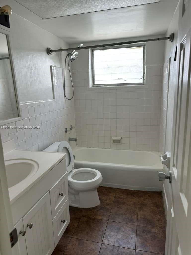 11925 NE 19th Dr # 8, North Miami FL 33181 — 6