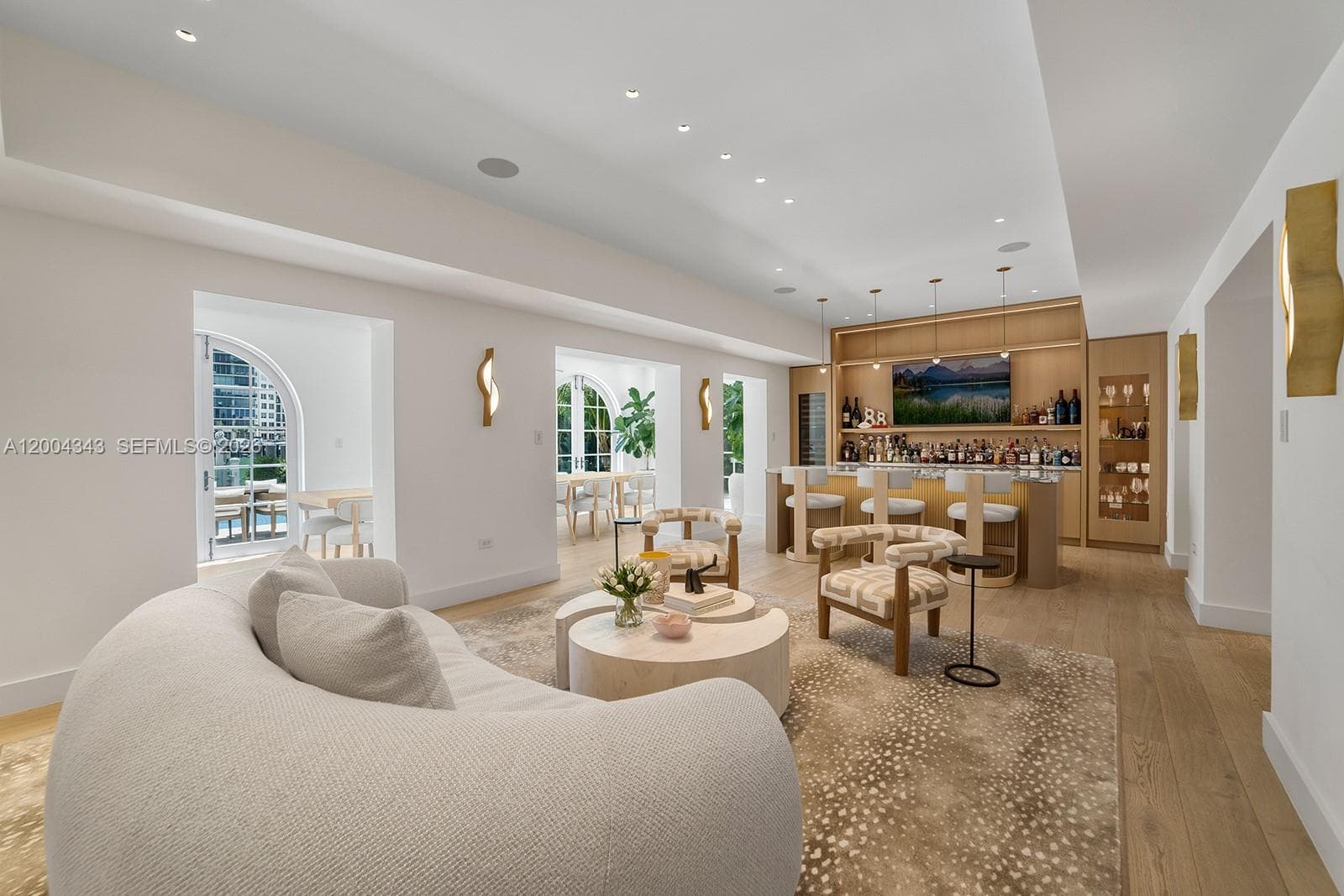 5763 Pine Tree Dr, Miami Beach FL 33140 — 6