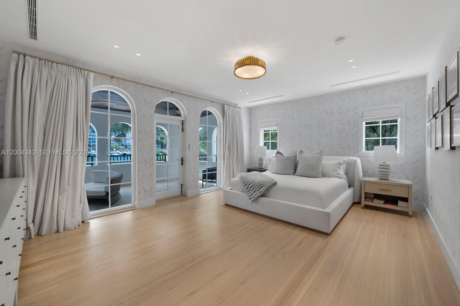 5763 Pine Tree Dr, Miami Beach FL 33140 — 15