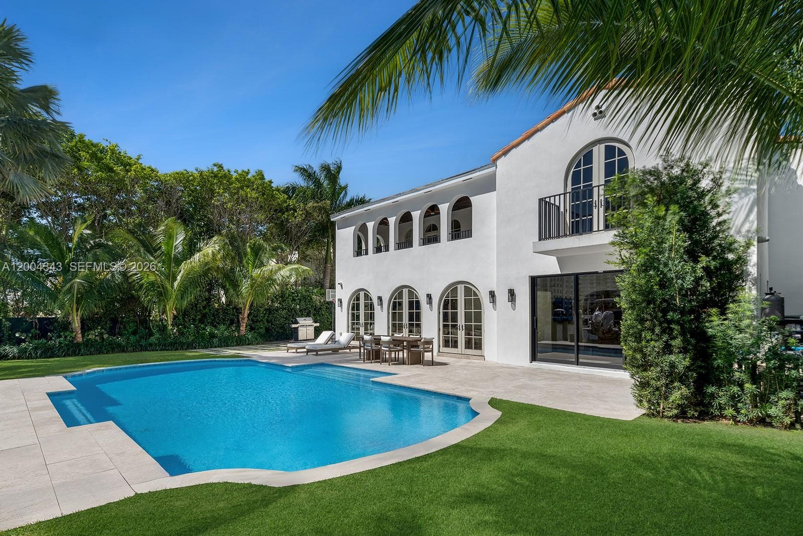 5763 Pine Tree Dr, Miami Beach FL 33140 — 21