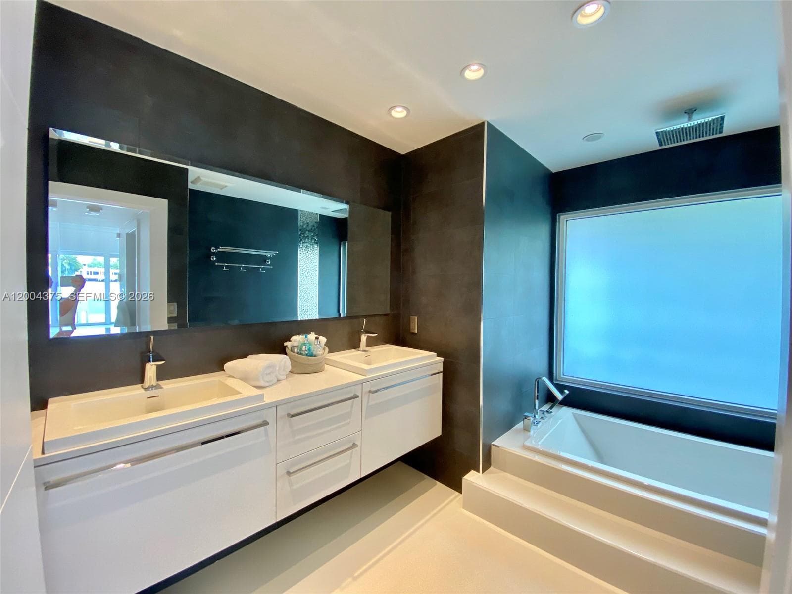 265 N Shore Dr, Miami Beach FL 33141 — 15