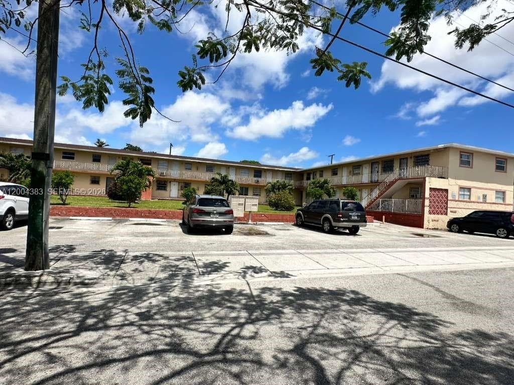2651 NW 13th St # 41, Miami FL 33125 — 2