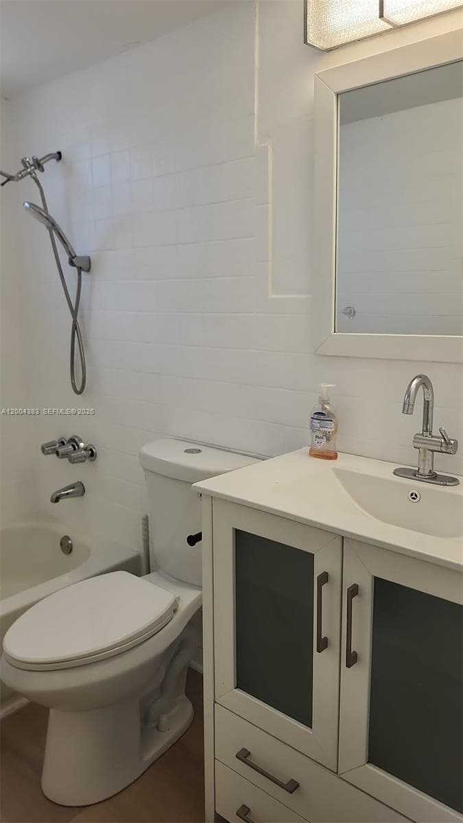 2651 NW 13th St # 41, Miami FL 33125 — 13