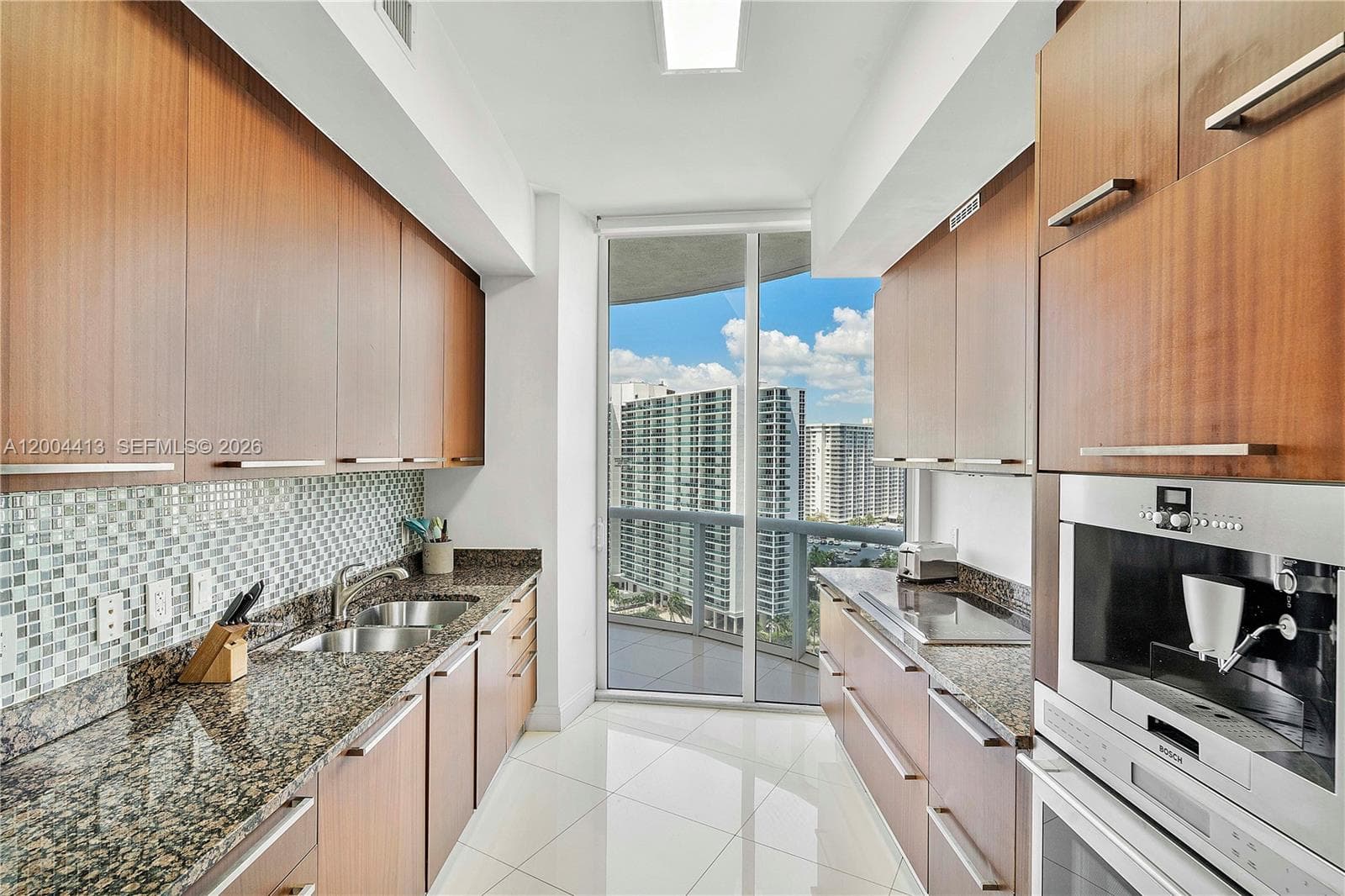 15811 Collins Ave # 1205, Sunny Isles Beach FL 33160 — 17