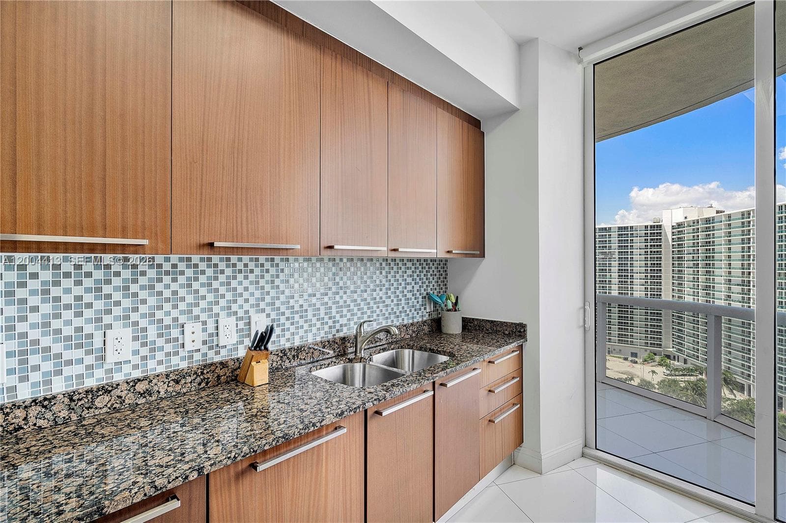 15811 Collins Ave # 1205, Sunny Isles Beach FL 33160 — 18