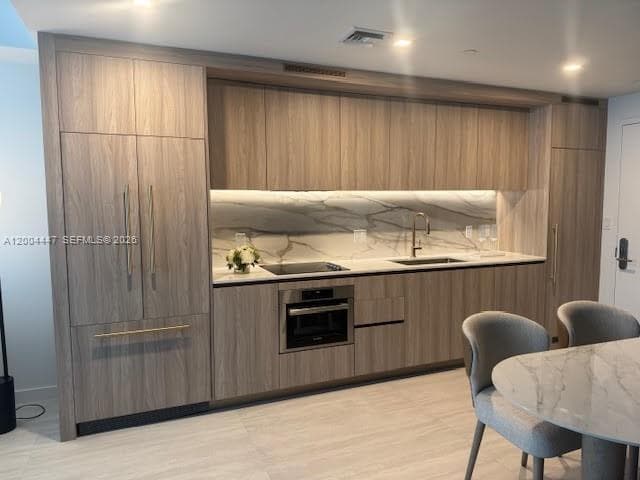 77 SE 5th St # 312, Miami FL 33131 — 2