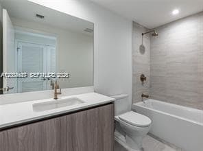 77 SE 5th St # 312, Miami FL 33131 — 8