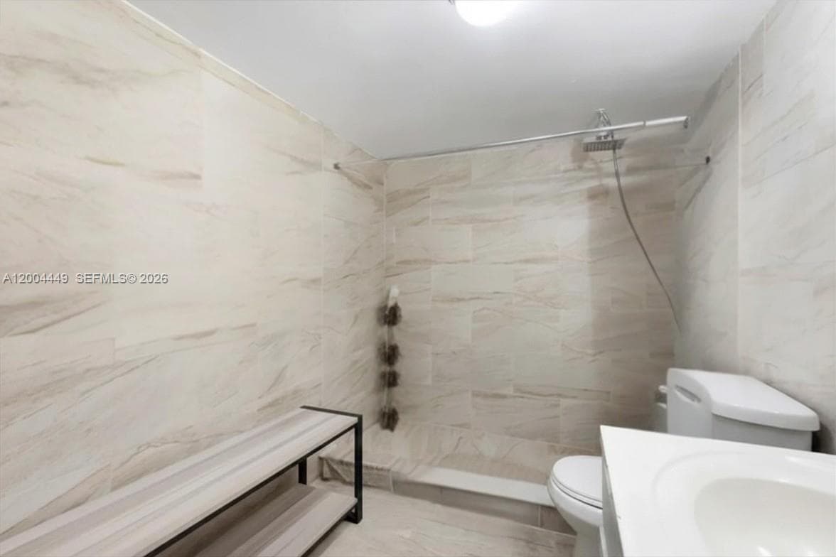 3527 NE 168th St # 409, North Miami Beach FL 33160 — 5