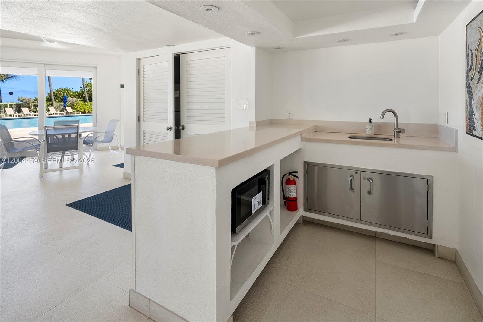 600 Grapetree Dr, Key Biscayne FL 33149 — 72