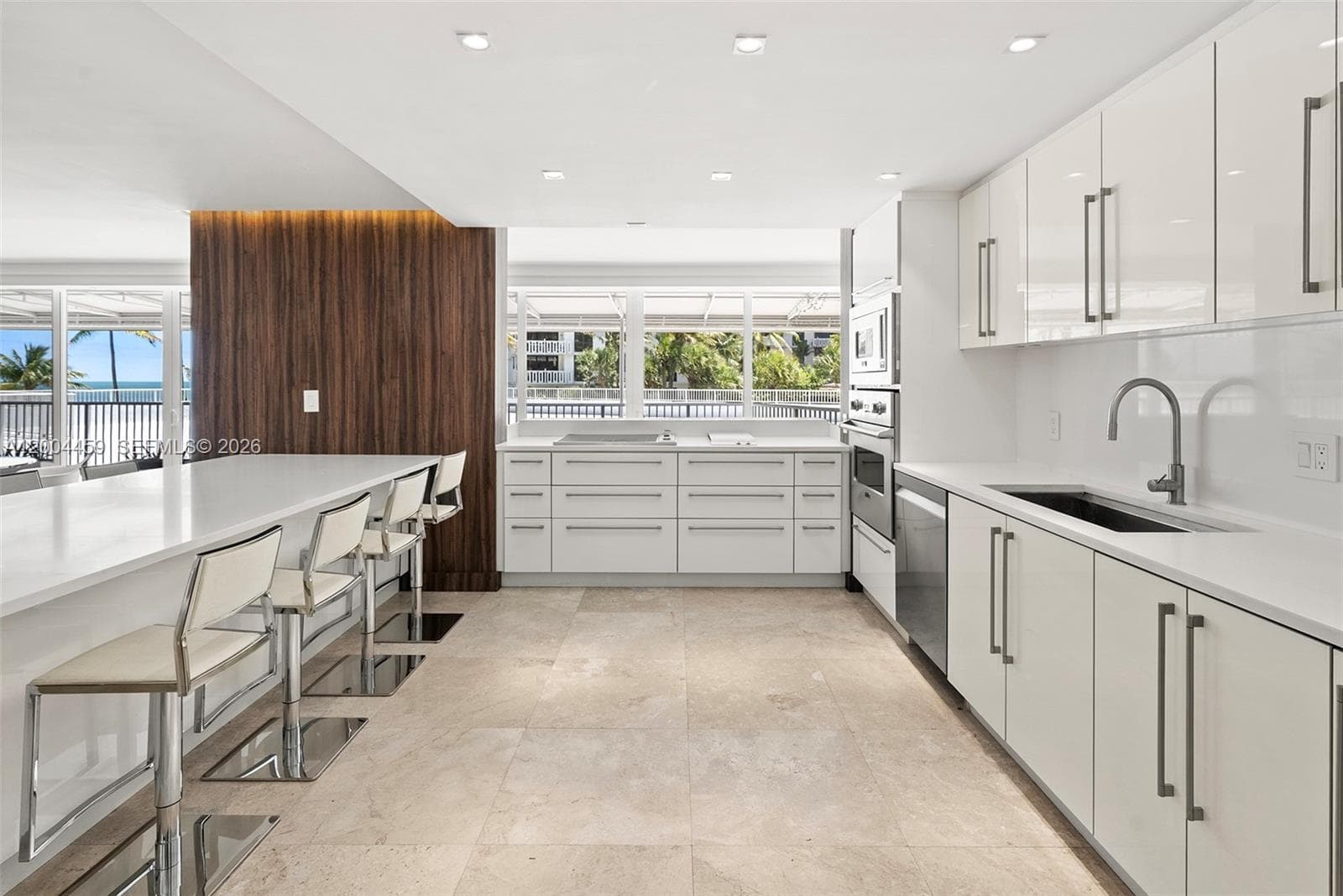 600 Grapetree Dr, Key Biscayne FL 33149 — 20