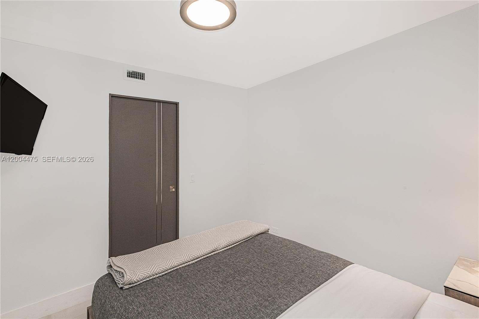 2301 Collins Ave # 1440, Miami Beach FL 33139 — 23