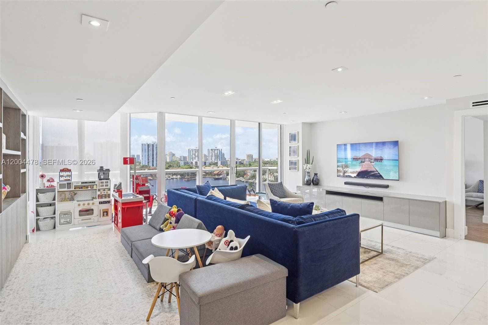 3640 Yacht Club Dr # 1007, Aventura FL 33180 — 11