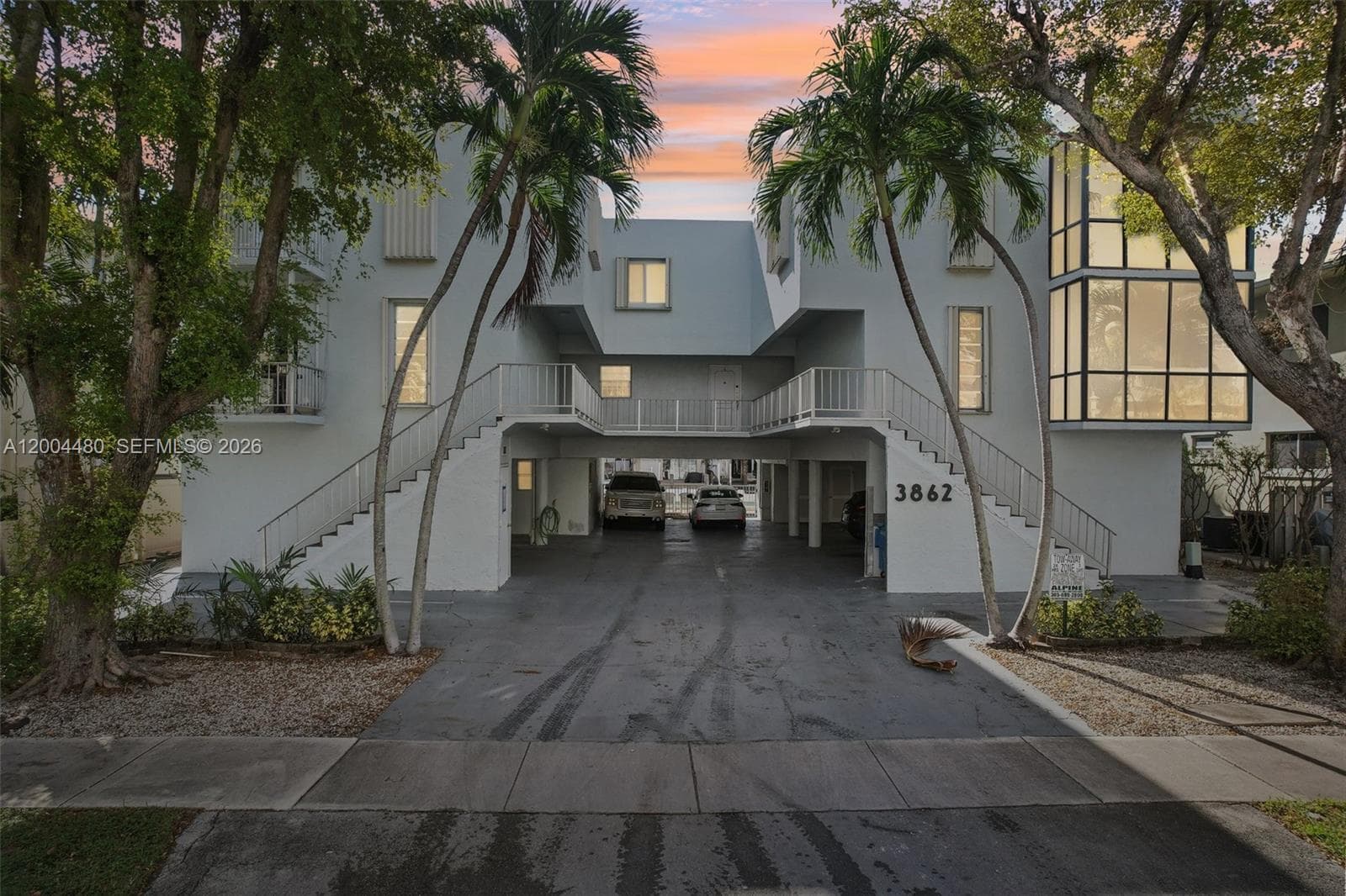 3862 NE 171st St, North Miami Beach FL 33160 — 2