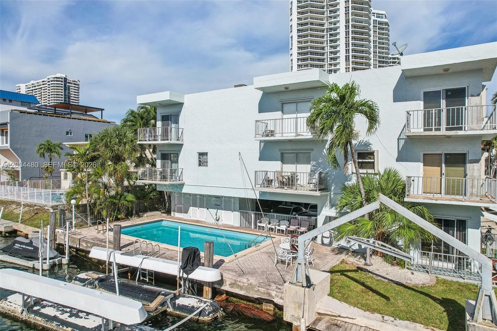 3862 NE 171st St, North Miami Beach FL 33160 — 53