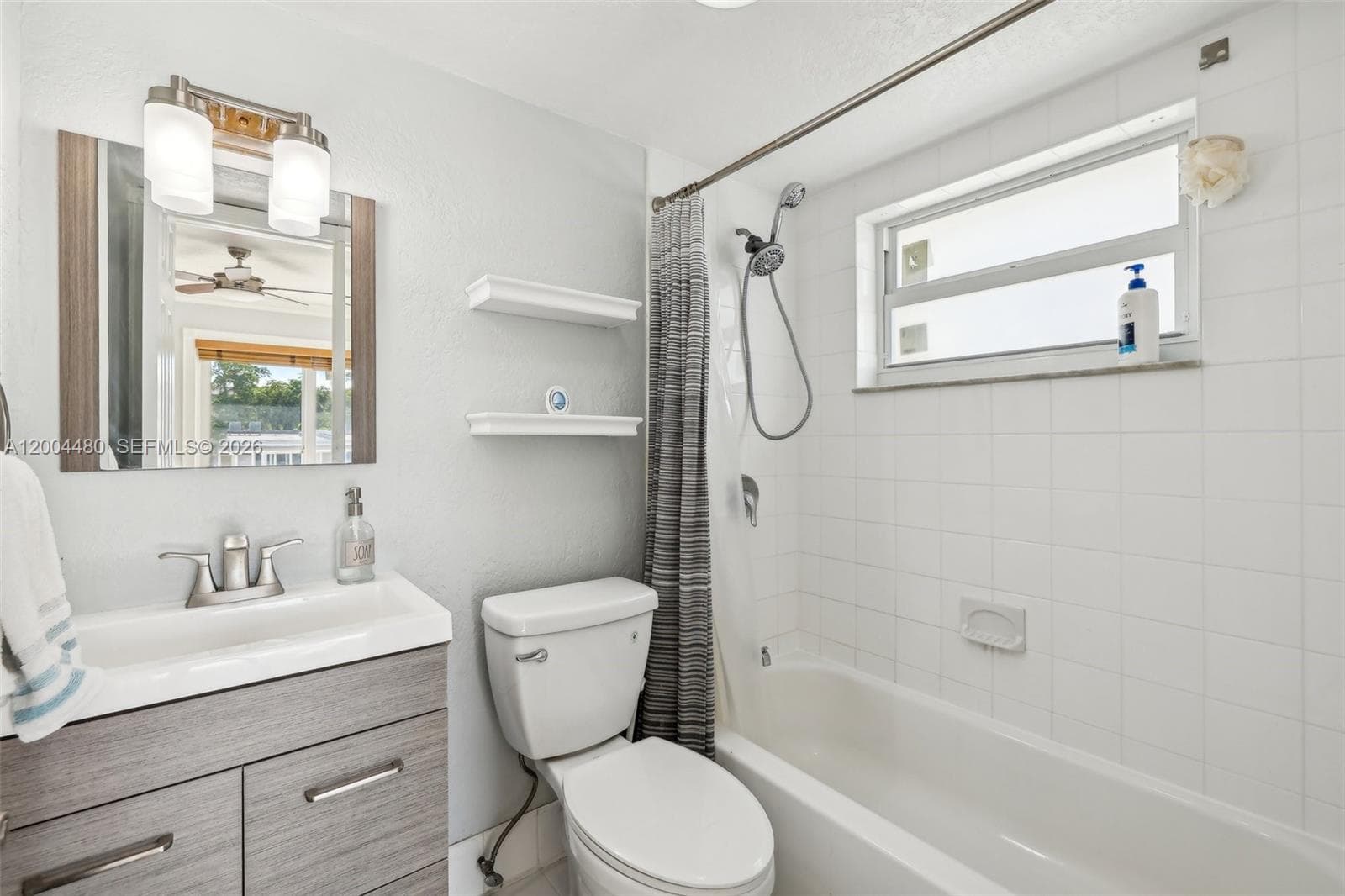 3862 NE 171st St, North Miami Beach FL 33160 — 22