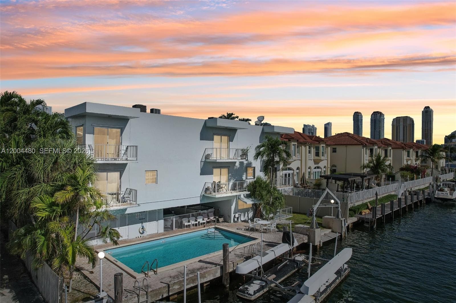 3862 NE 171st St, North Miami Beach FL 33160 — 1