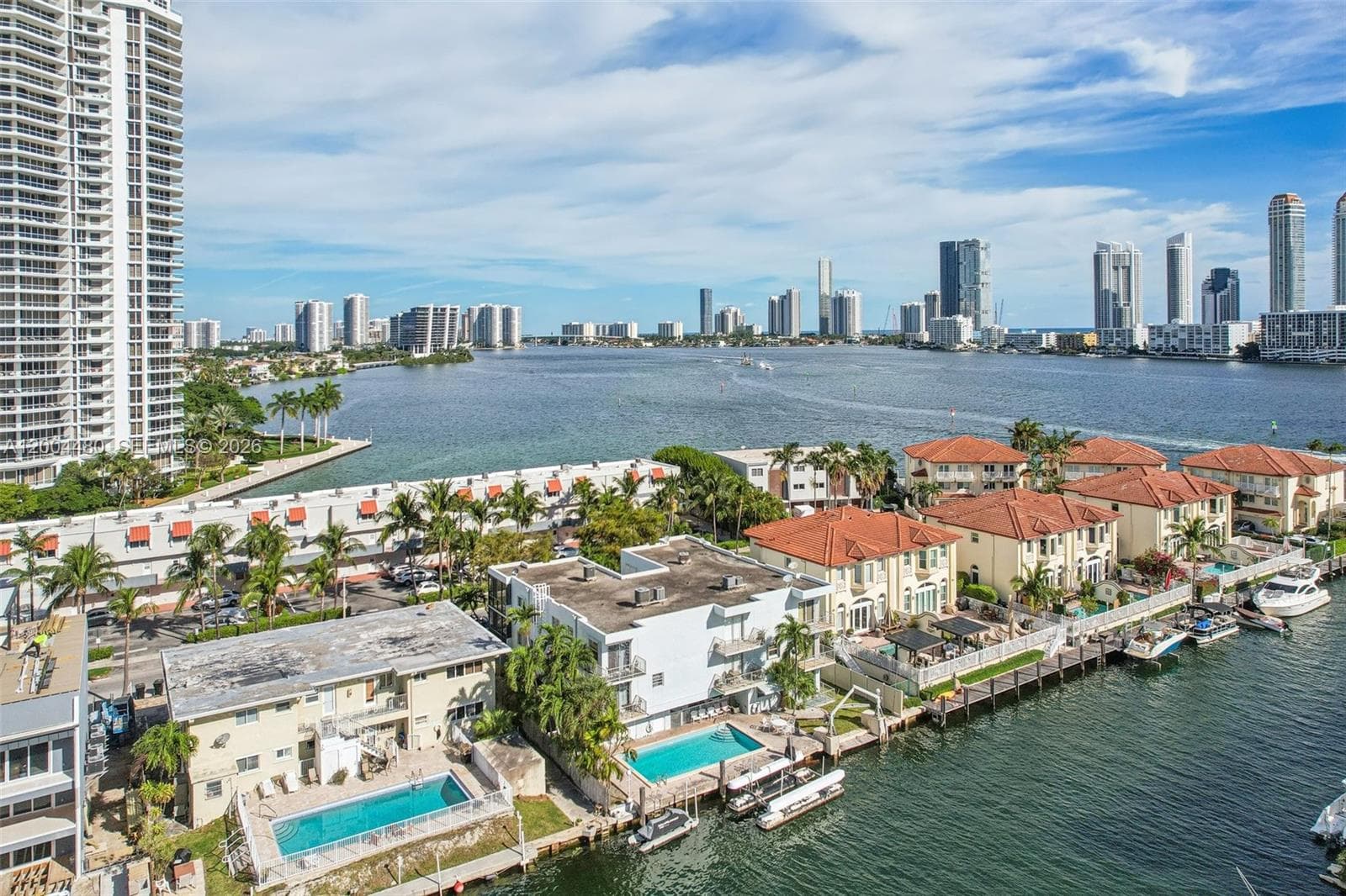 3862 NE 171st St, North Miami Beach FL 33160 — 40