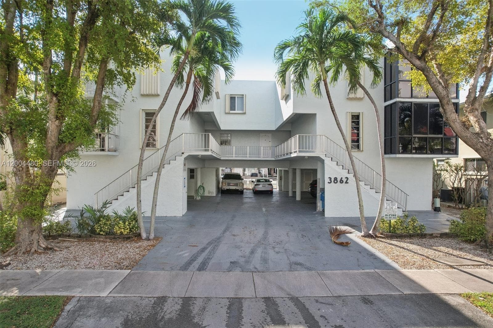 3862 NE 171st St, North Miami Beach FL 33160 — 4