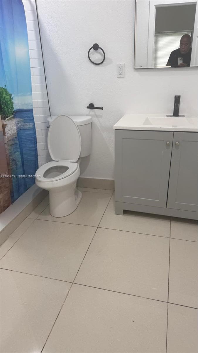 1800 NW 18th Ter # 2, Miami FL 33125 — 5