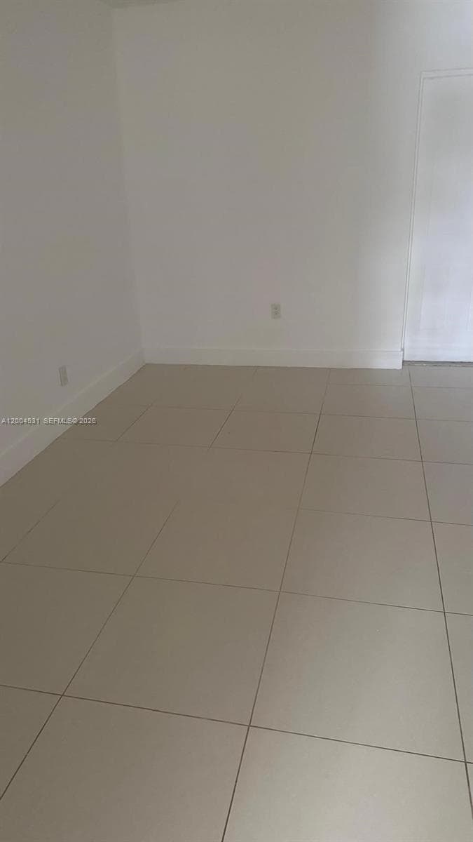 1800 NW 18th Ter # 2, Miami FL 33125 — 10
