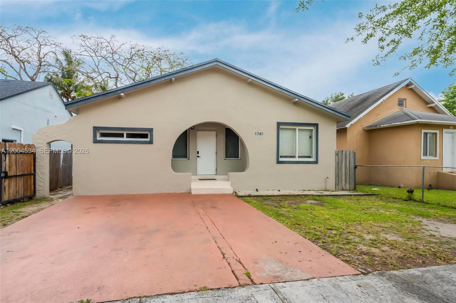 1741 NW 44th St, Miami FL 33142 — 38