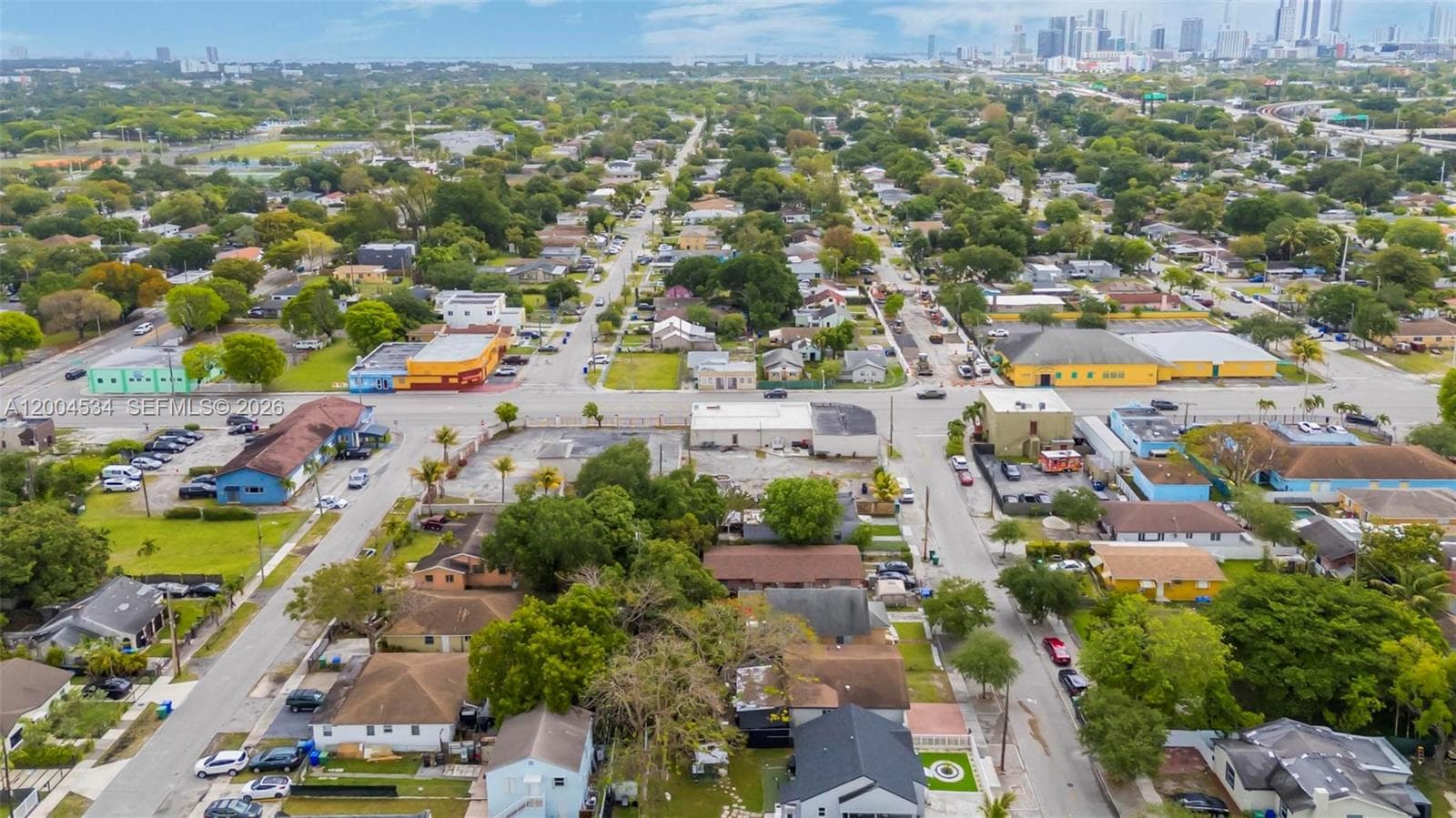 1741 NW 44th St, Miami FL 33142 — 44