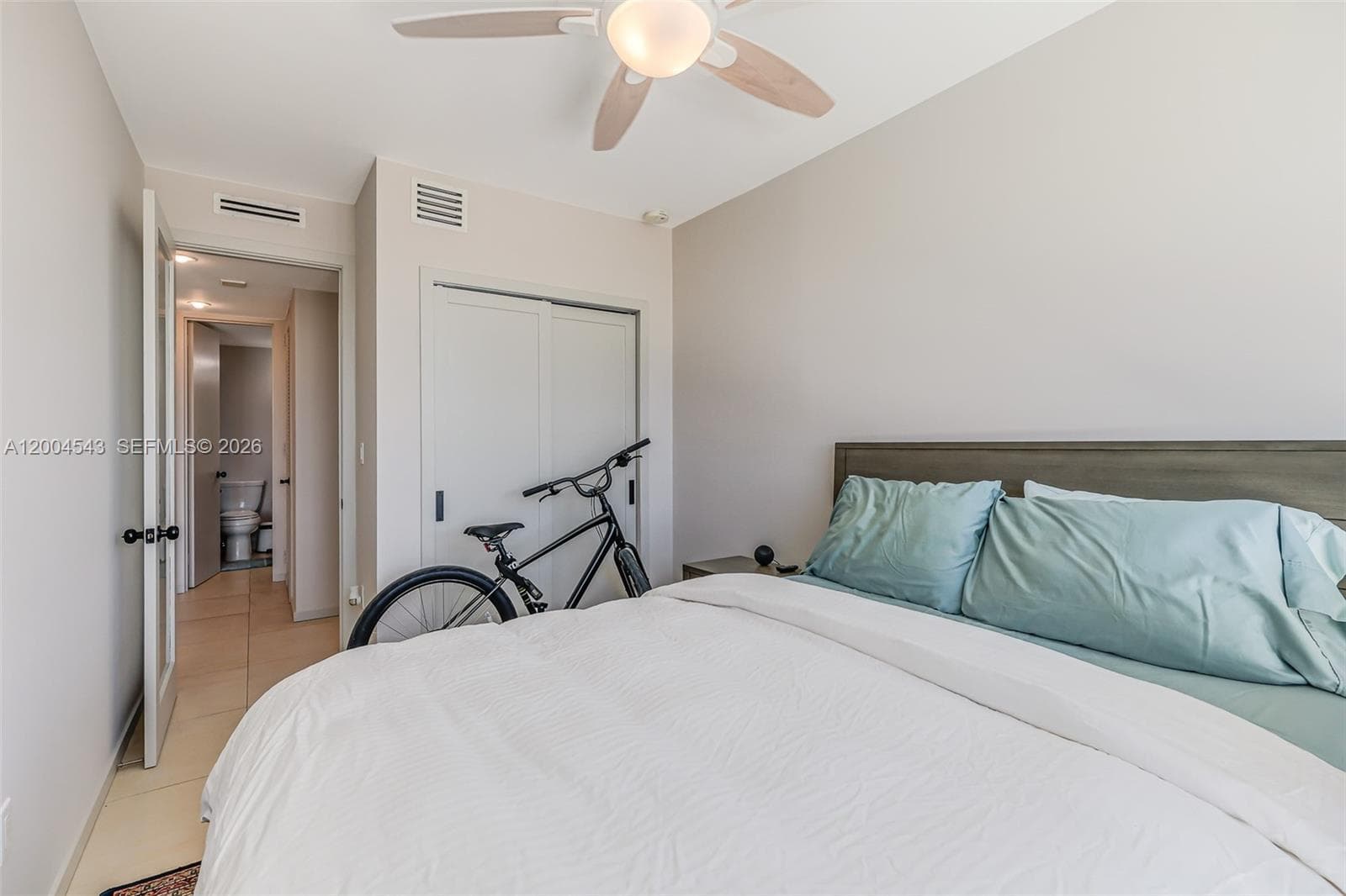 5055 Collins Ave # 3K, Miami Beach FL 33140 — 27