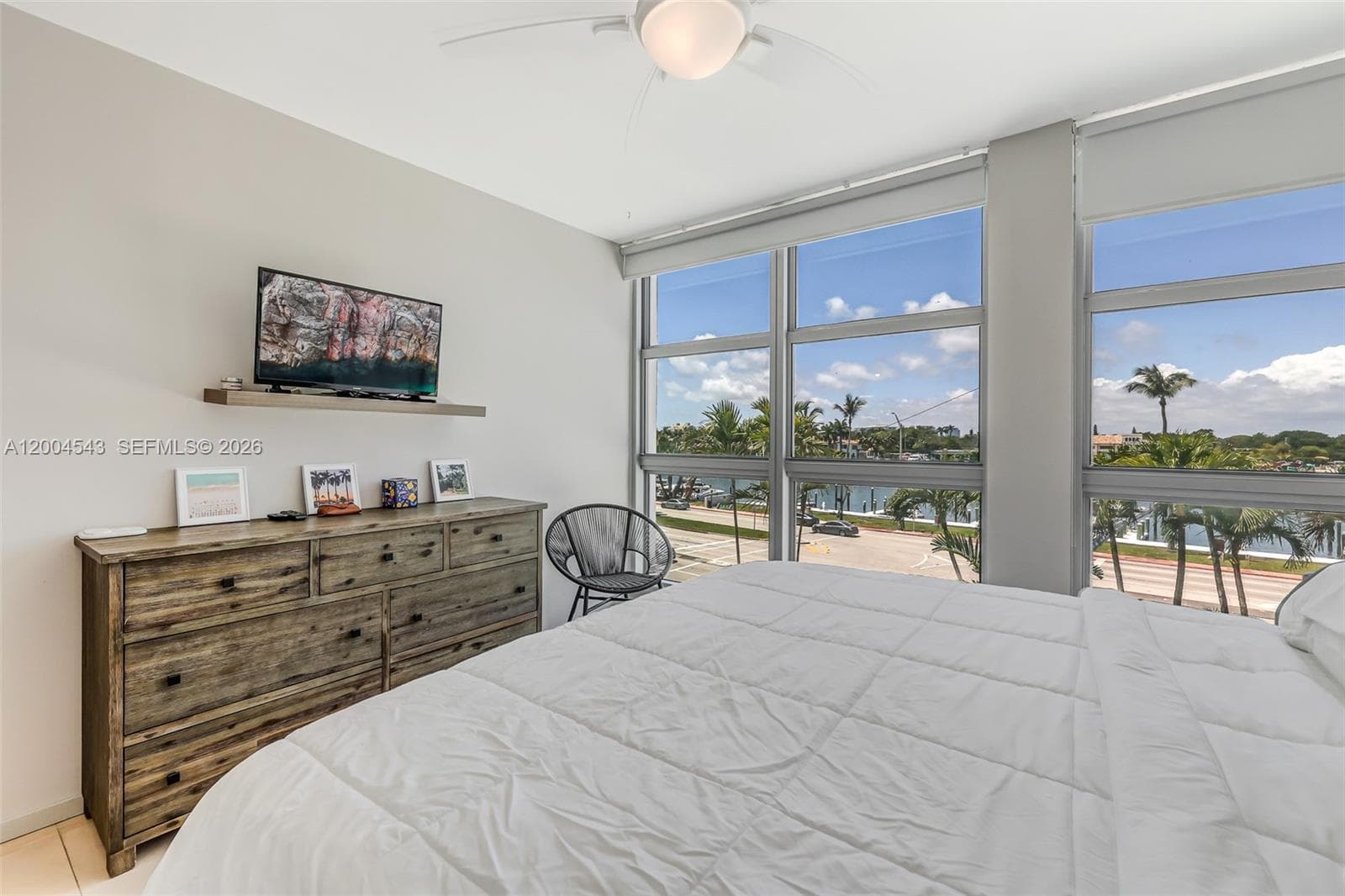 5055 Collins Ave # 3K, Miami Beach FL 33140 — 24