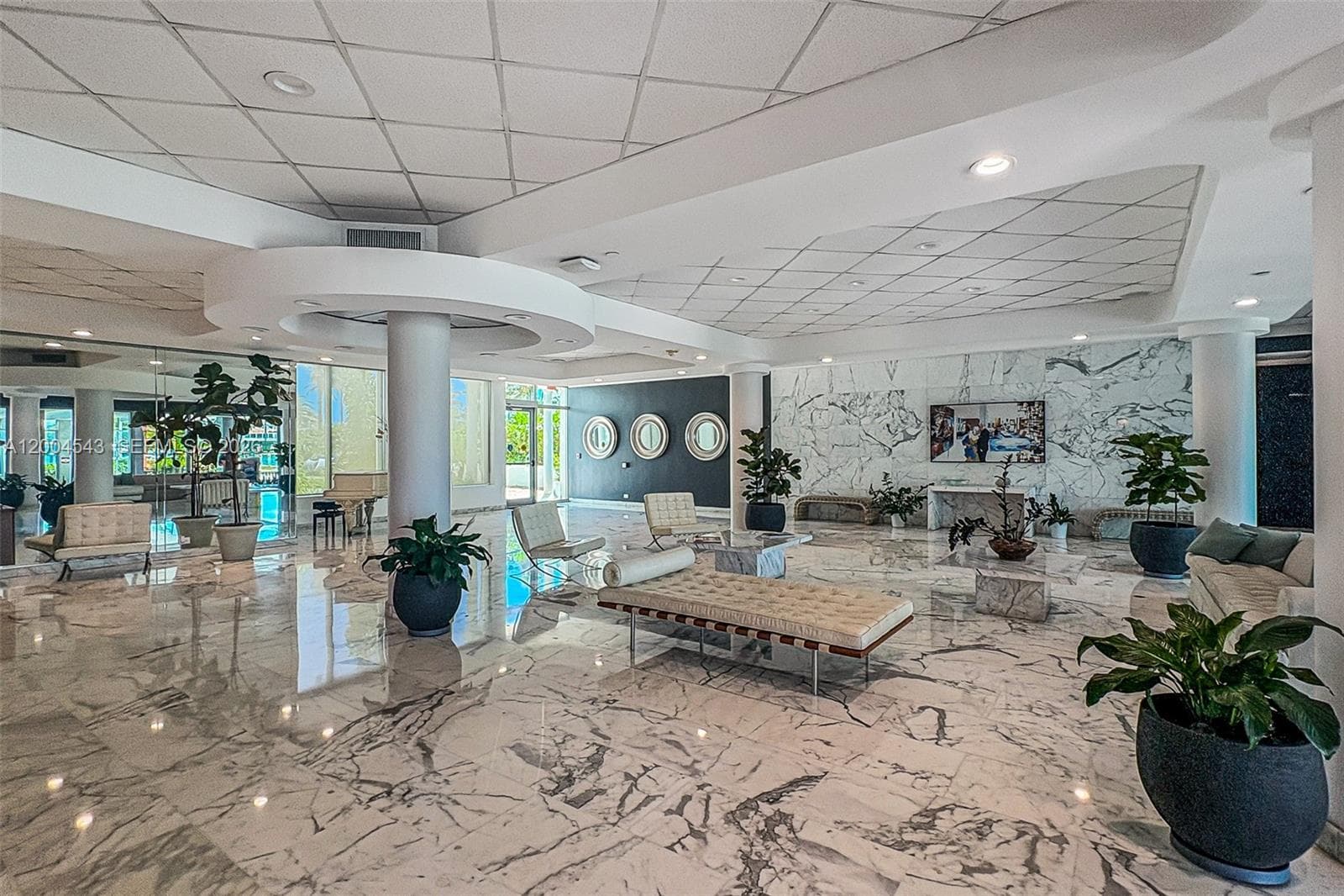 5055 Collins Ave # 3K, Miami Beach FL 33140 — 30