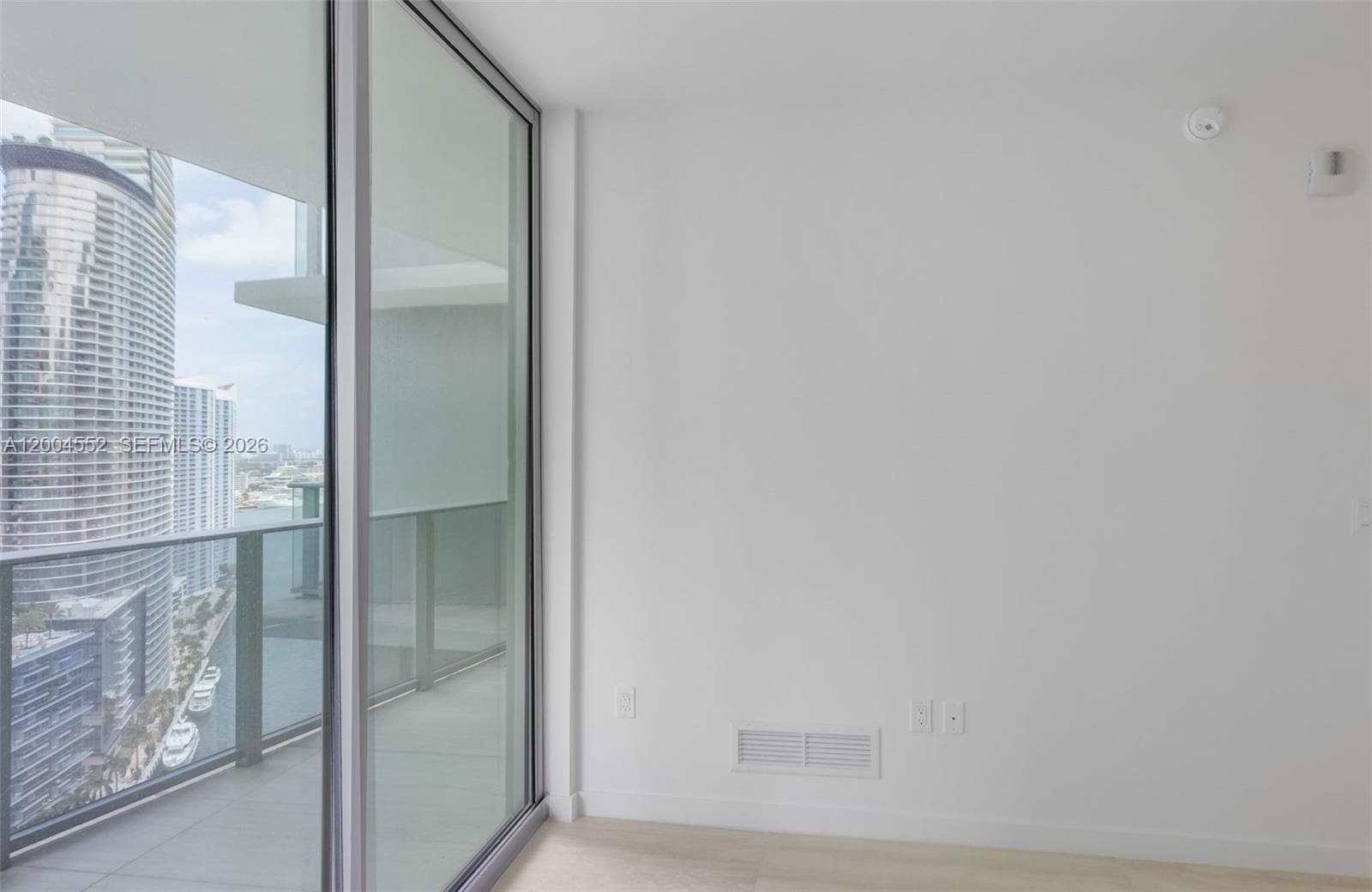 77 SE 5th St # 3205, Miami FL 33131 — 12