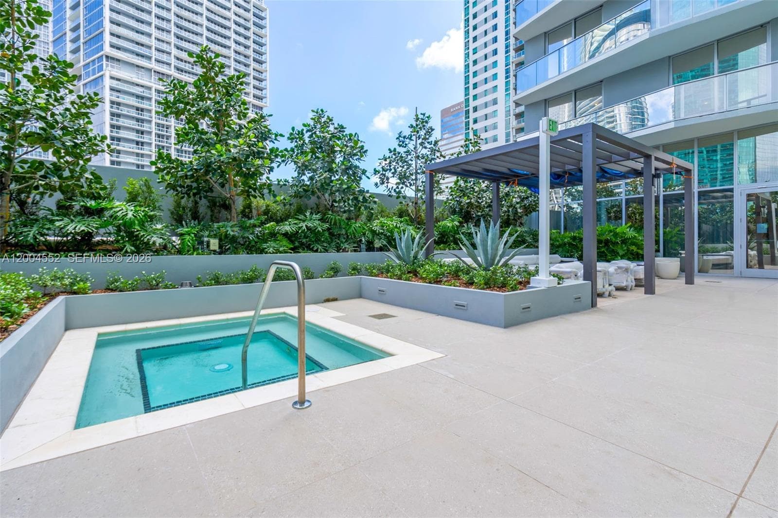 77 SE 5th St # 3205, Miami FL 33131 — 39