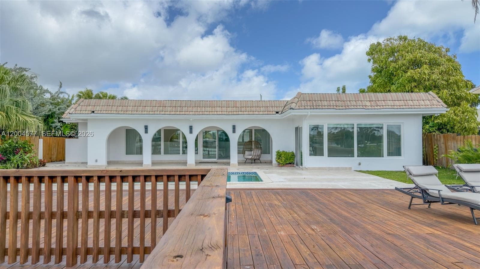 1690 Daytonia Rd, Miami Beach FL 33141 — 26