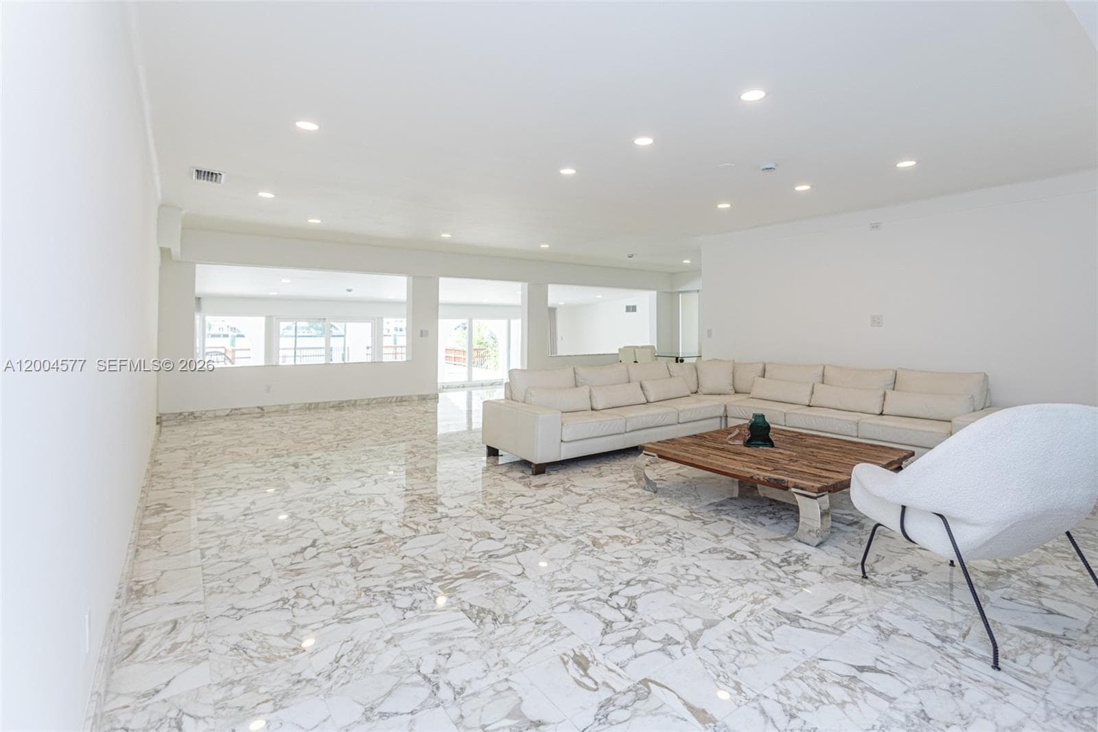 1690 Daytonia Rd, Miami Beach FL 33141 — 48