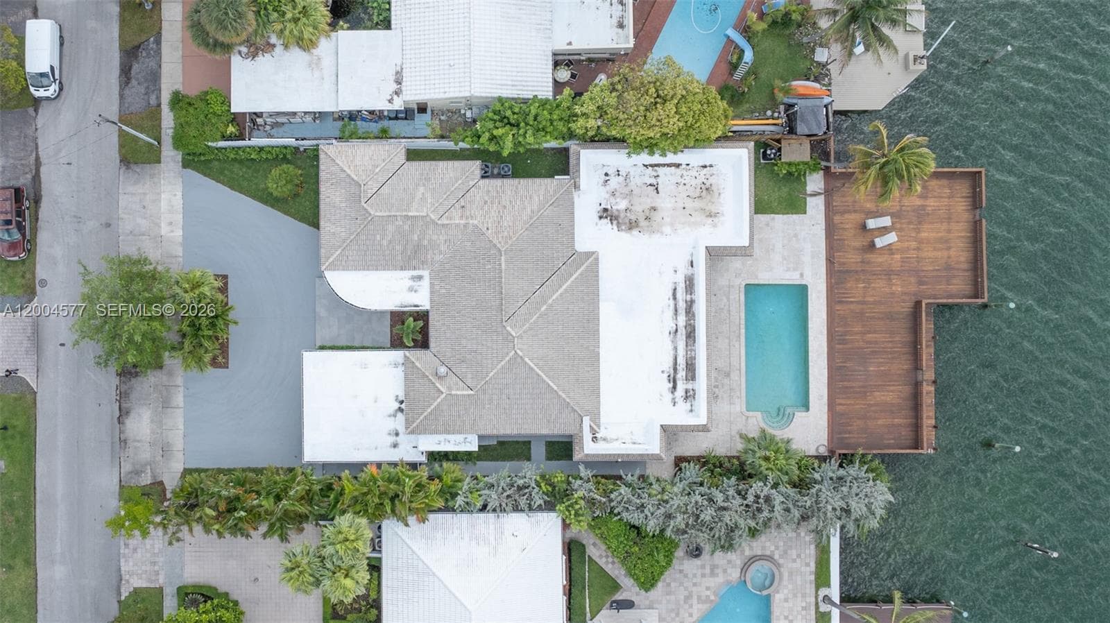 1690 Daytonia Rd, Miami Beach FL 33141 — 11