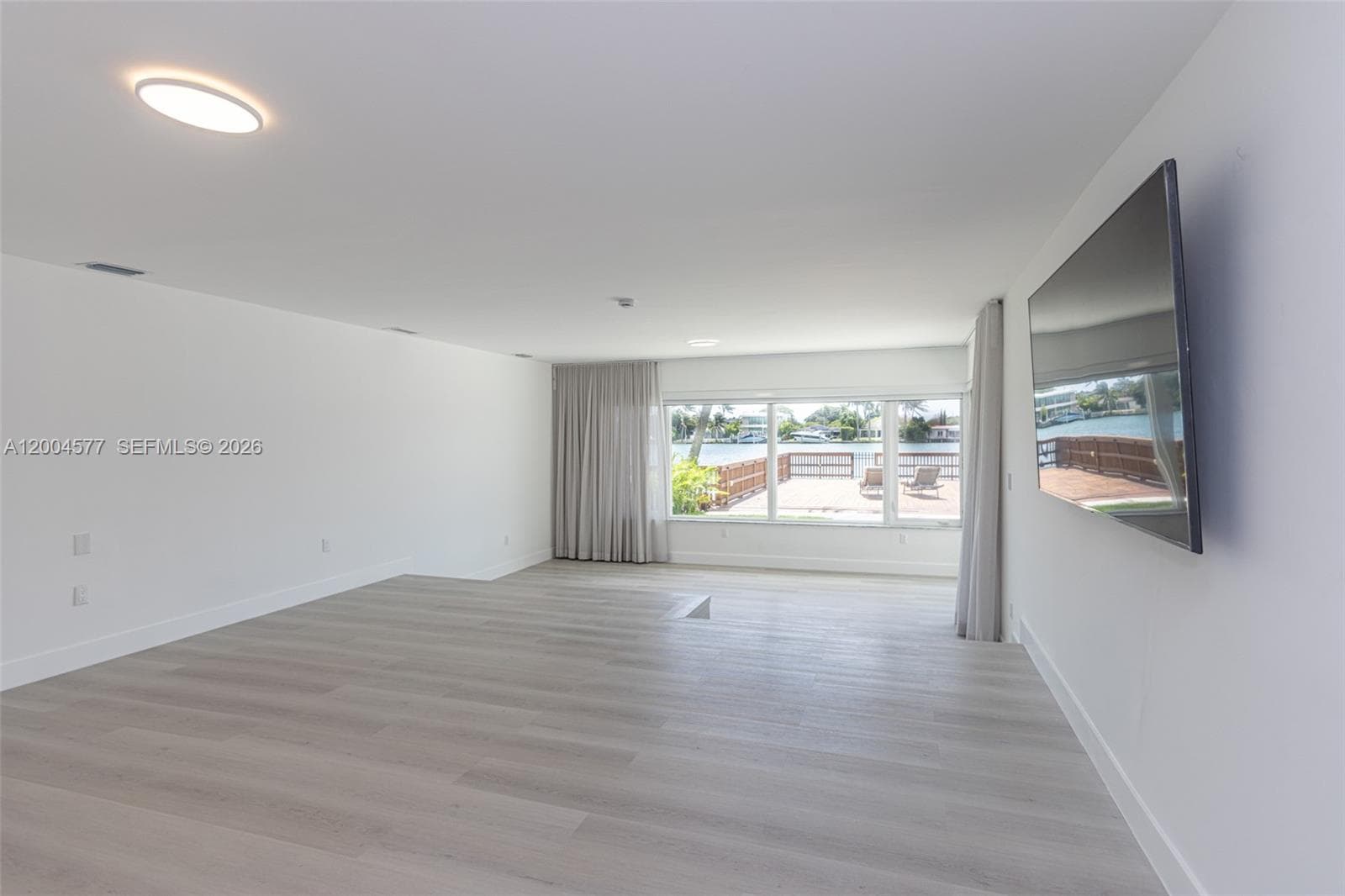 1690 Daytonia Rd, Miami Beach FL 33141 — 64