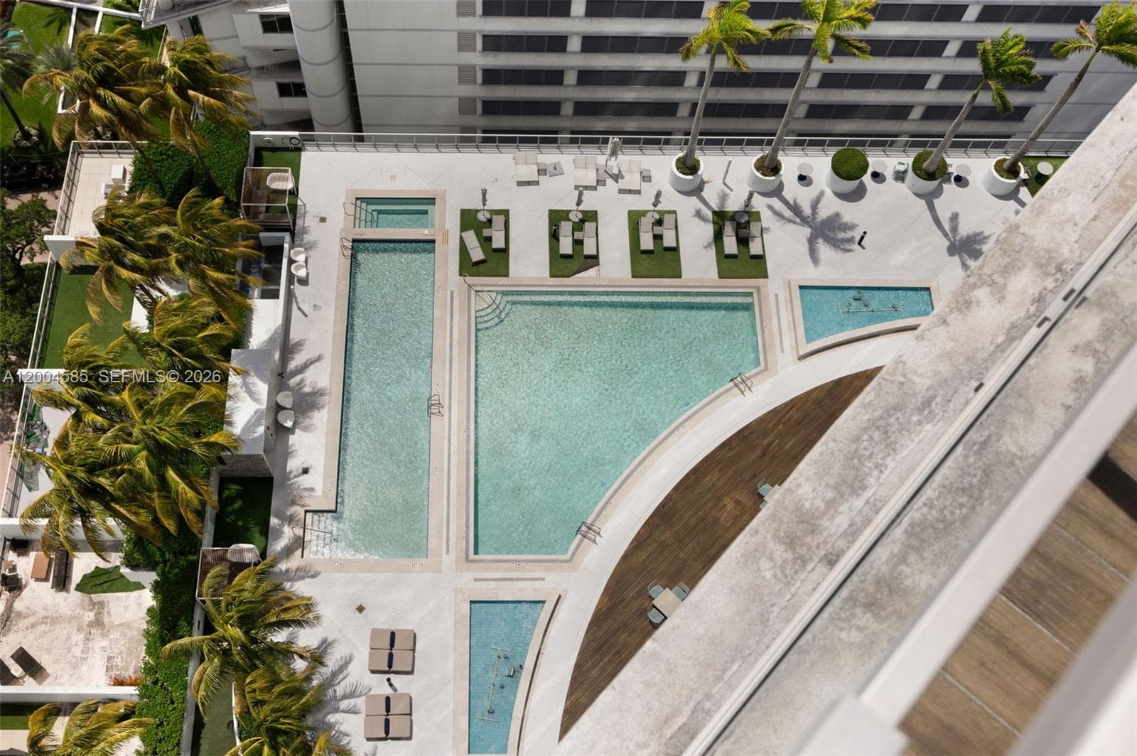 90 SW 3rd St # 2602, Miami FL 33130 — 20