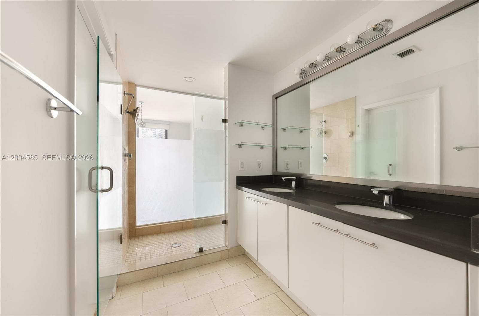 90 SW 3rd St # 2602, Miami FL 33130 — 15
