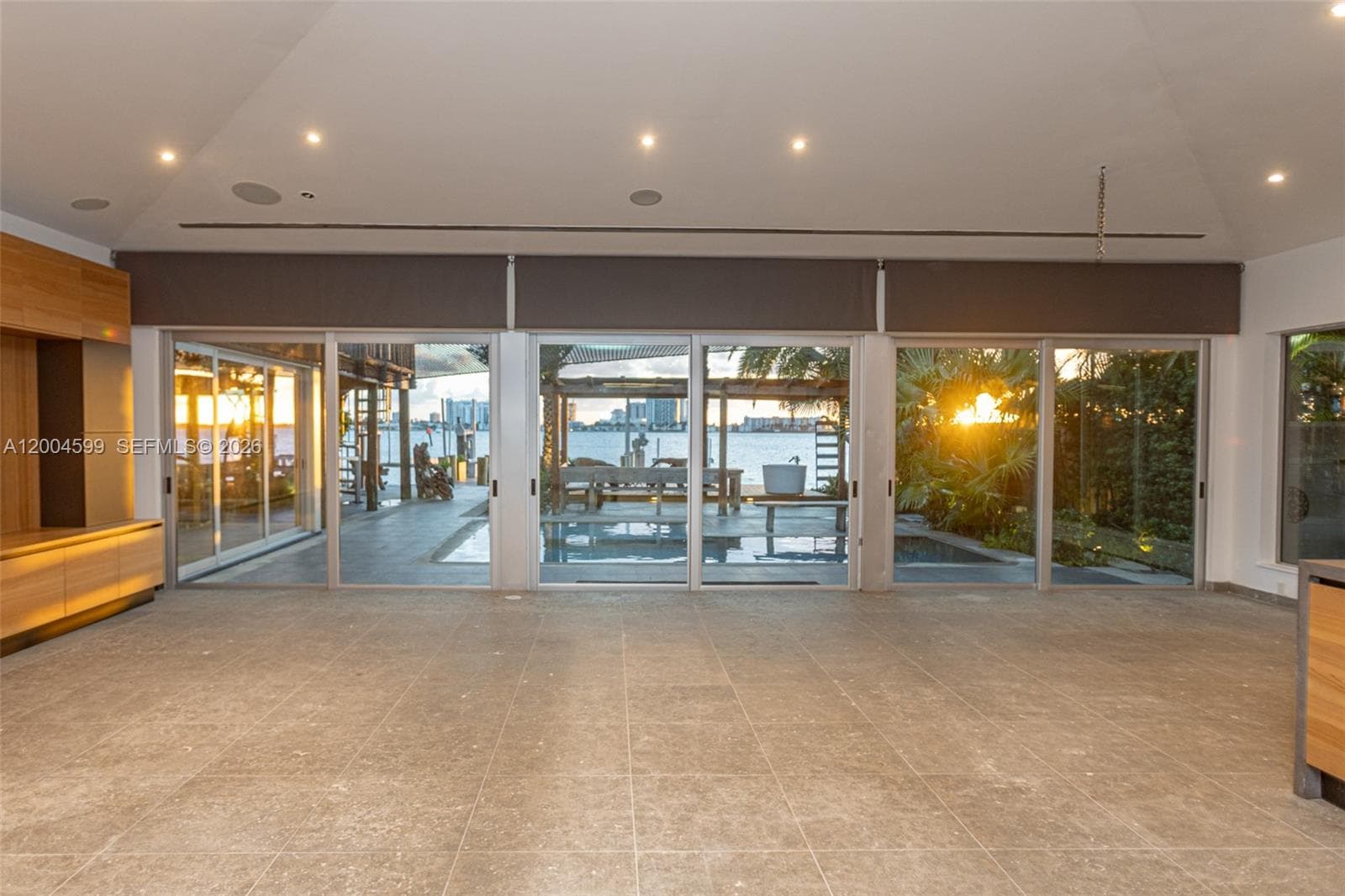 2440 N Shore Ter, Miami Beach FL 33141 — 62