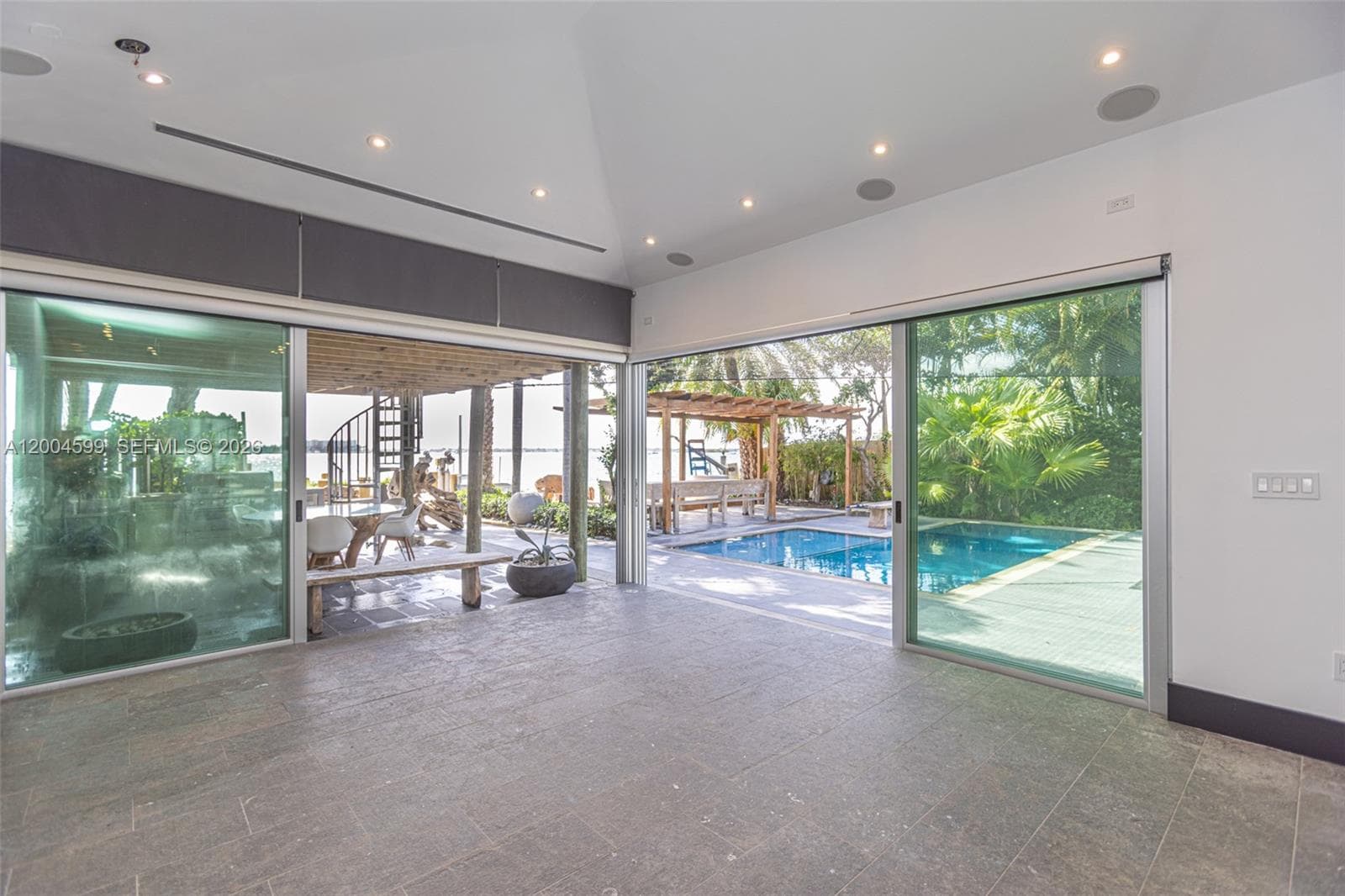 2440 N Shore Ter, Miami Beach FL 33141 — 47