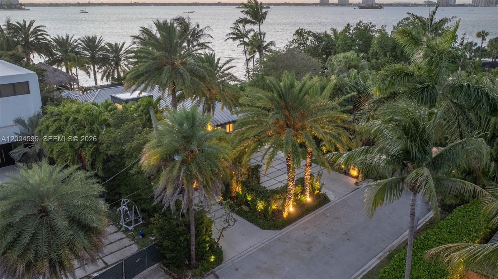 2440 N Shore Ter, Miami Beach FL 33141 — 19