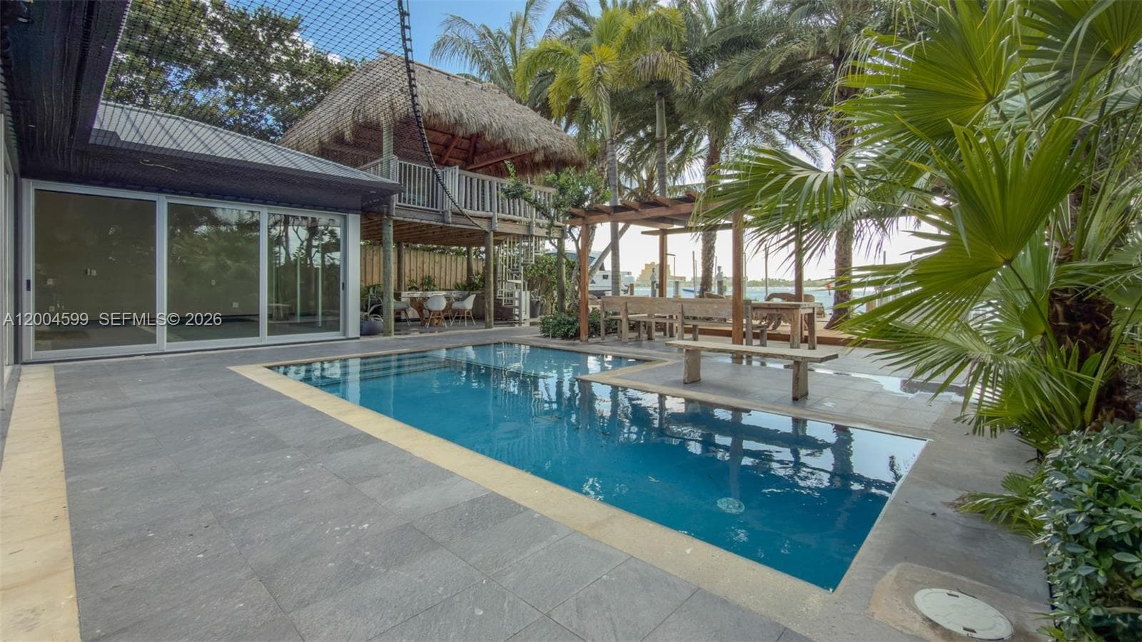 2440 N Shore Ter, Miami Beach FL 33141 — 4