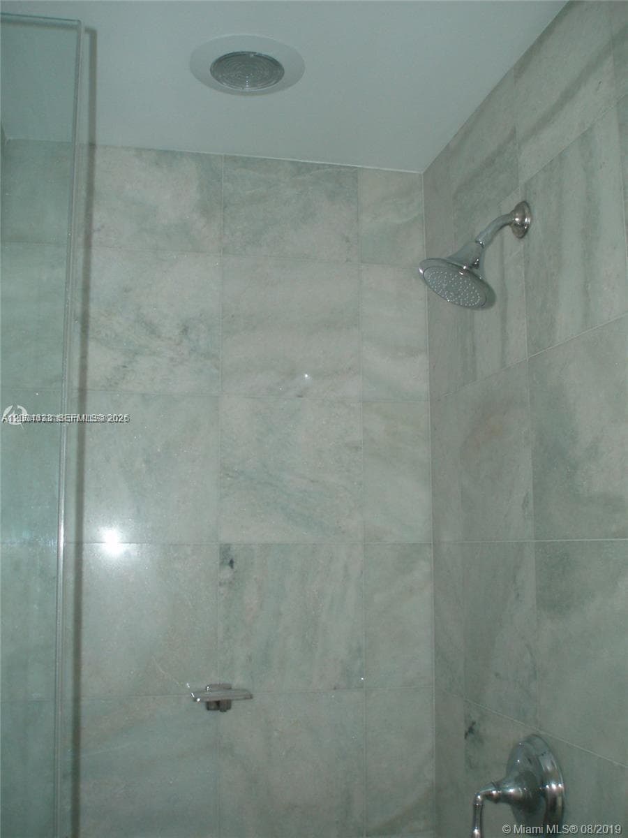 1060 Brickell Ave # 1409, Miami FL 33131 — 10